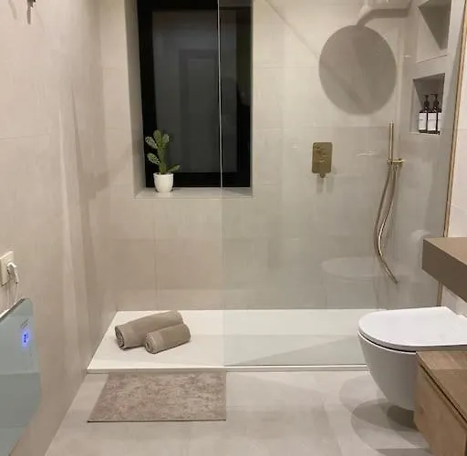 Ferienhaus Emuna House *